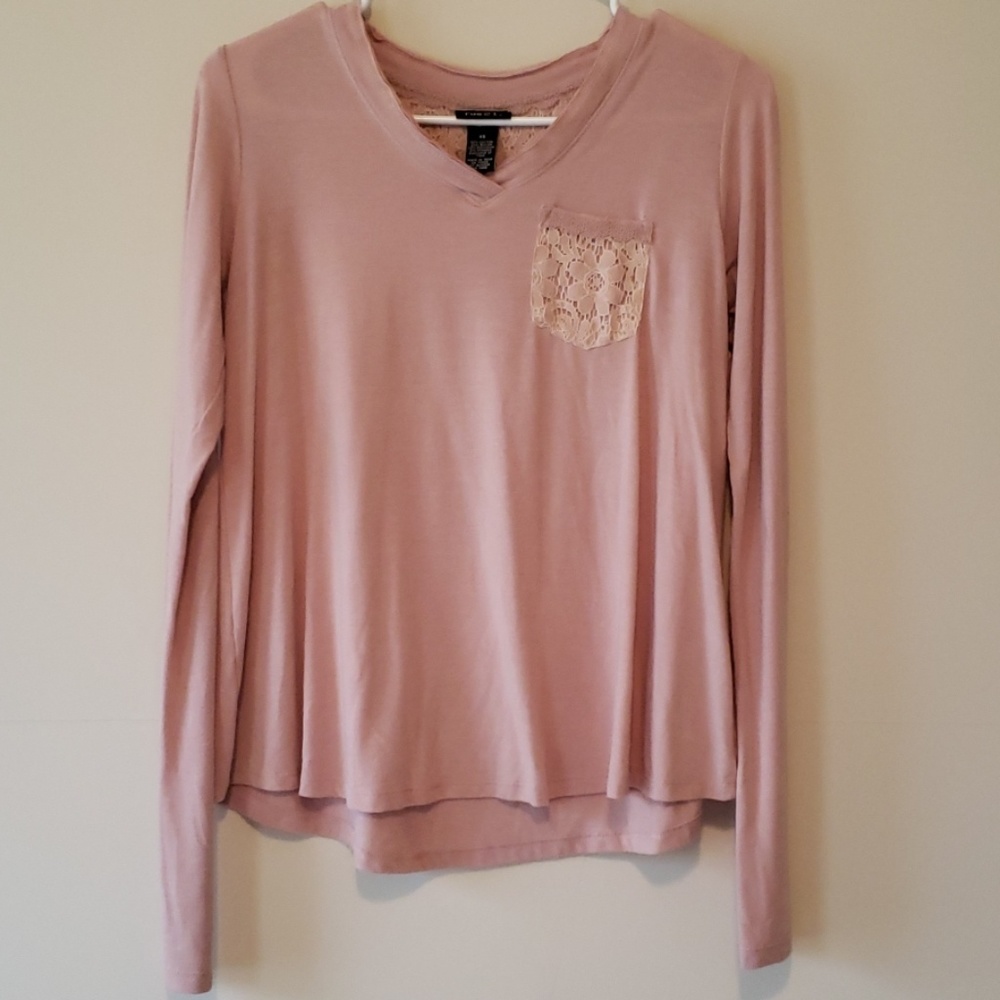V Neck long sleeve shirt with pocket